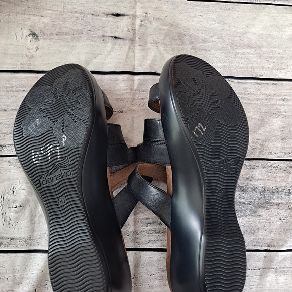 Dansko Sandals - Picture 4 of 4